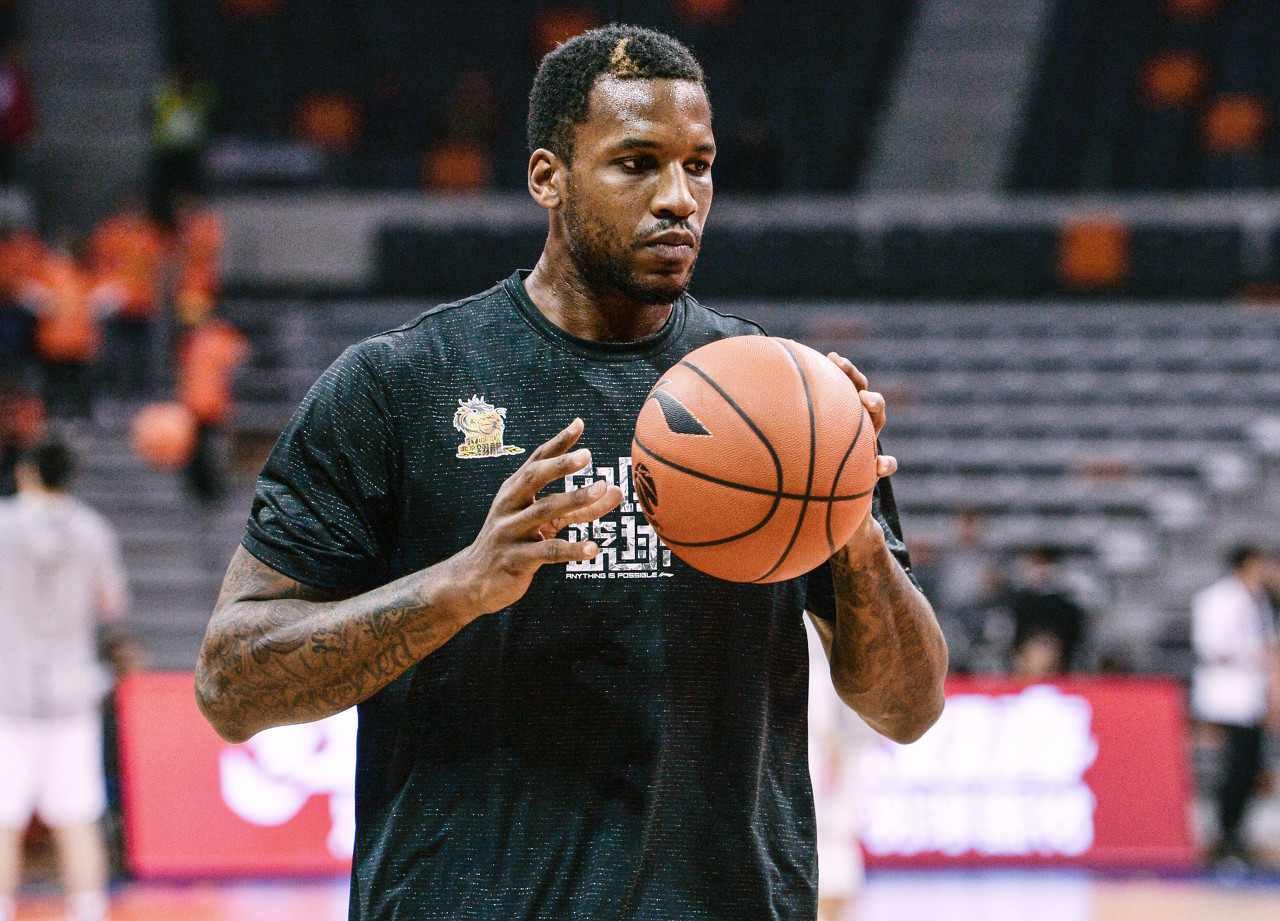 住了一个转 住了一个转